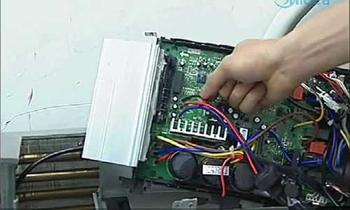 阿拉尔美的空调电话是多少